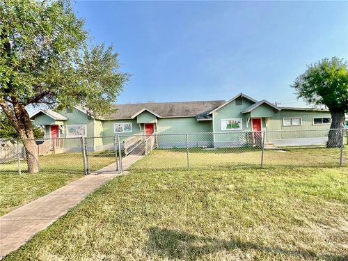 512 W 10th St, Mercedes, TX, 78570-3702 | Card Image