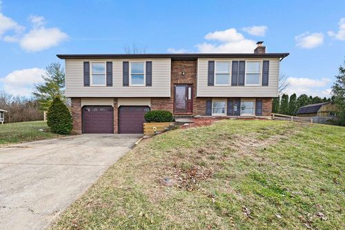 7938 Red Mill Dr, West Chester, OH, 45069-1729 | Card Image