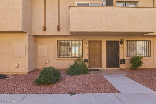 6233 W Washington Ave, Las Vegas, NV, 89107-1309 | Card Image