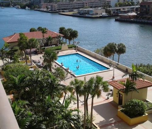 apt-2304-290 174th St, Sunny Isles Beach, FL, 33160-3257 | Card Image