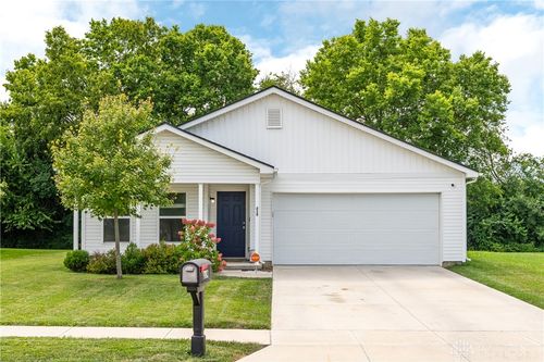 219 Riesling Dr, Englewood, OH, 45322-3469 | Card Image