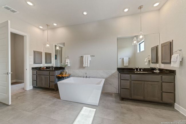 150 Madrone Trl, House other with 4 bedrooms, 4 bathrooms and null parking in Boerne TX | Image 24