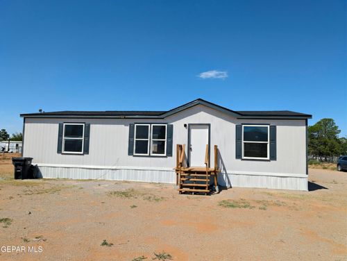 9526 Comet St, Las Cruces, NM, 88012-6441 | Card Image