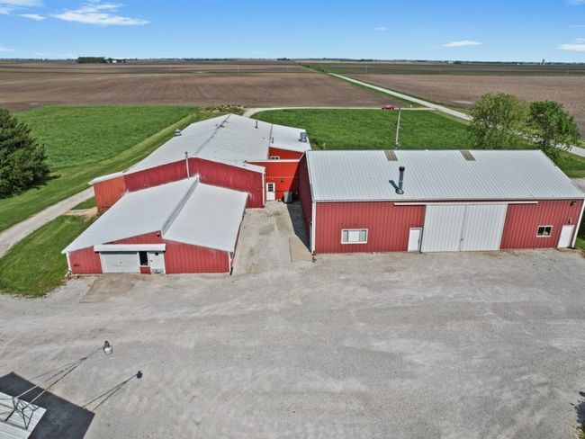 964 E 1100 North Rd, Home with 4 bedrooms, 1 bathrooms and 8 parking in Bement IL | Image 41