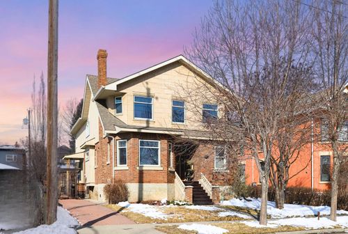 1727 24 St Sw, Calgary, AB, T3C1J2 | Card Image