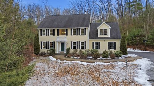 40 Forbush Mill Rd, Bolton, MA, 01740-1213 | Card Image