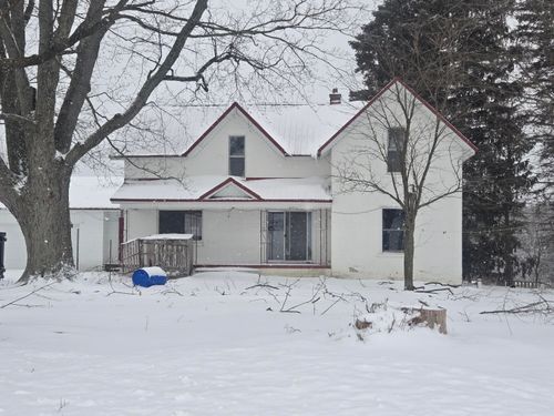 10108 S 37 1/2 Rd, Cadillac, MI, 49601-9797 | Card Image