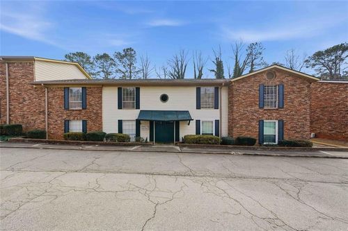 5506 Kingsport Dr, Atlanta, GA, 30342-1047 | Card Image