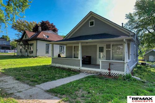 416 N 8th St, Wymore, NE, 68466-1214 | Card Image