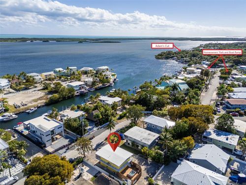 527 Sound Dr, Key Largo, FL, 33037-4853 | Card Image