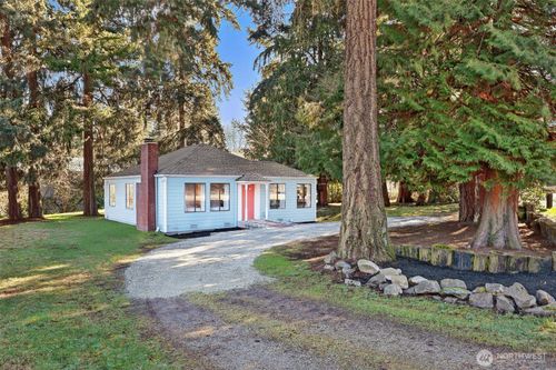 11142 8th Pl S, Seattle, WA, 98168-1560 | Card Image