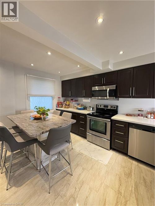 181 Thaler Ave, Kitchener, ON, N2A1R4 | Card Image