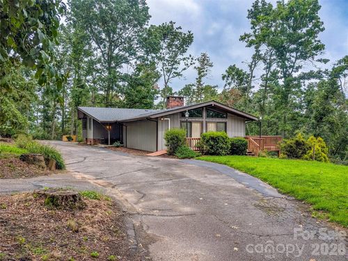 520 Washburn Rd, Spruce Pine, NC, 28777-8953 | Card Image