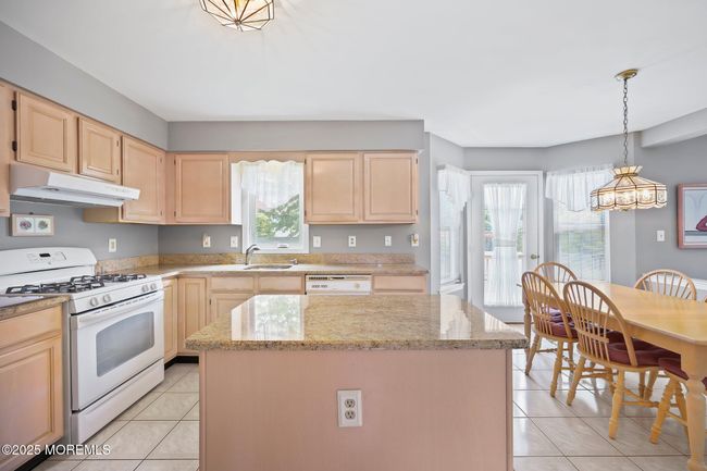 57 High Pointe Way, House other with 4 bedrooms, 3 bathrooms and null parking in Matawan NJ | Image 17