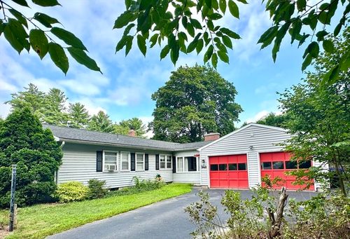 71 Forest Glen Dr, Northampton, MA, 01062-3547 | Card Image