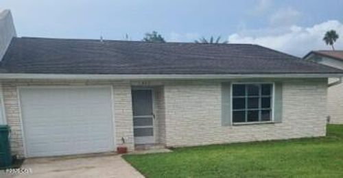 911 New Castle Ct, HOLLY HILL, FL, 32117-1527 | Card Image