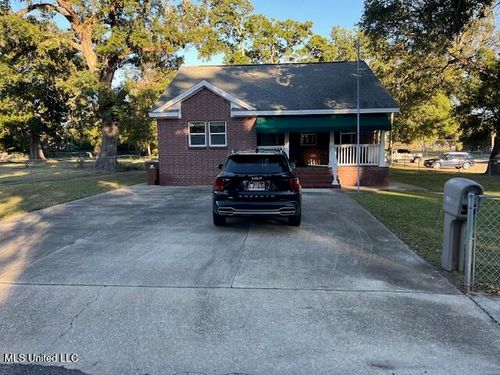 120 Keller Ave, Biloxi, MS, 39530-4421 | Card Image