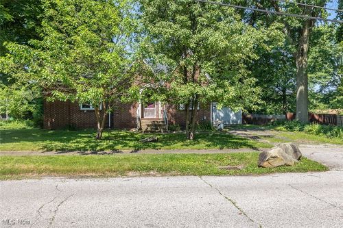 3512 Orchard Dr, Stow, OH, 44224-4002 | Card Image