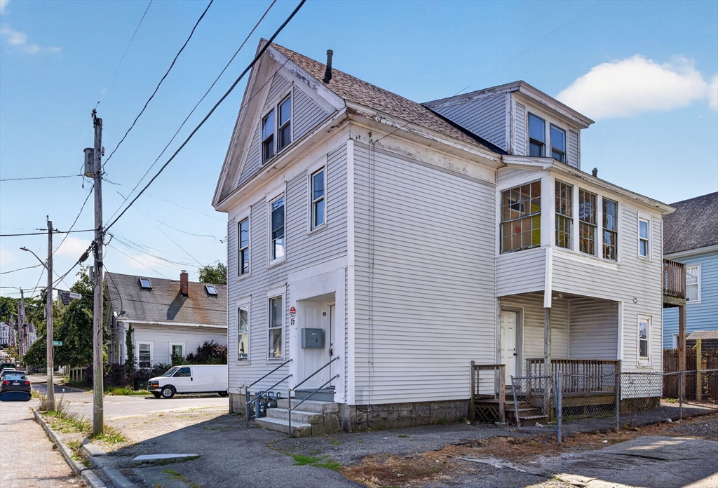 Residential Income in Lowell 3