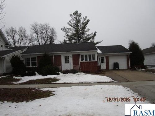 322 N Galbraith St, Blue Earth, MN, 56013-1933 | Card Image