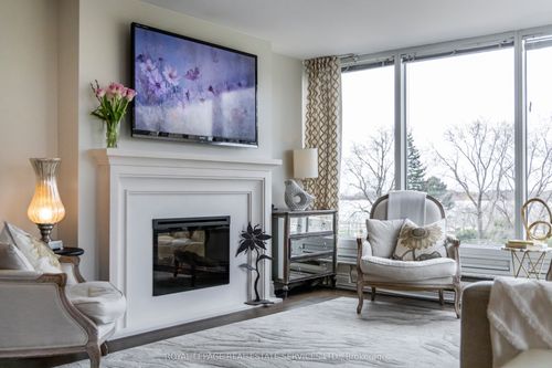 309-1 Palace Pier Crt, Etobicoke, ON, M8V3W9 | Card Image