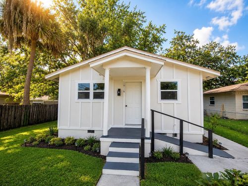 1016 W 8th St, SANFORD, FL, 32771-2439 | Card Image