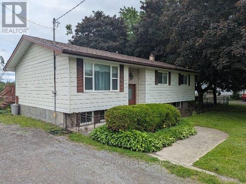 2212 Battersea Rd, Glenburnie, ON, K0H1S0 | Card Image