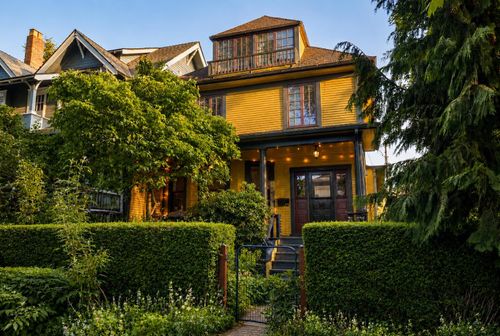 1746 William St, Vancouver, BC, V5L2R4 | Card Image