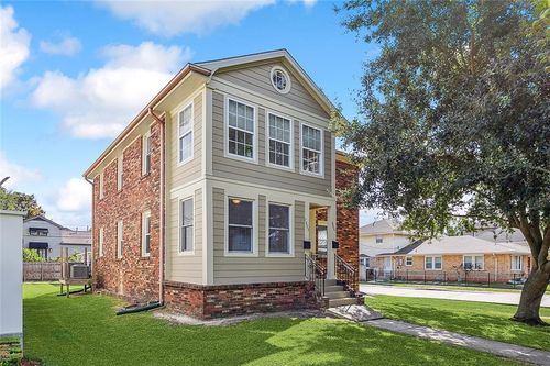 6801 03 Vicksburg Street, New Orleans, LA, 70124 | Card Image
