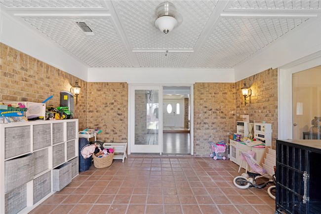 1005 42 Nd St Se, House other with 3 bedrooms, 4 bathrooms and null parking in Paris TX | Image 14