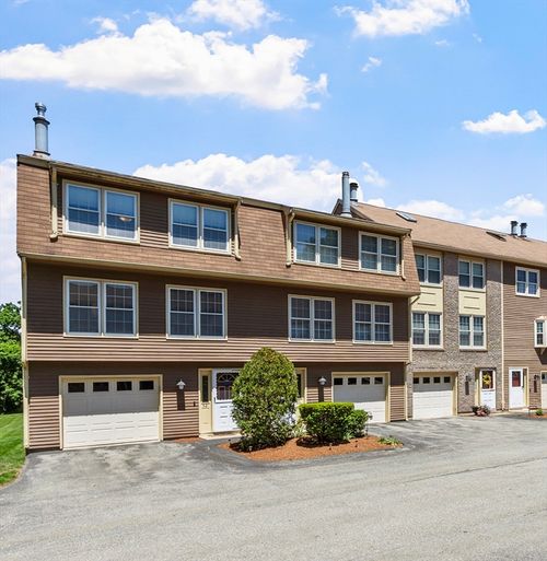 52-52 Heritage Dr, Tewksbury, MA, 01876-2782 | Card Image