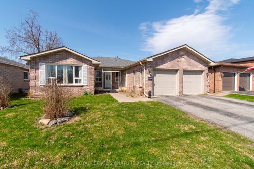 208 Steel St, Barrie, ON, L4M2G9 | Card Image