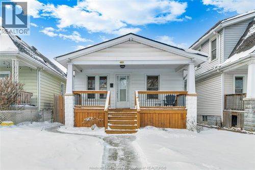 1277 Lincoln Rd, Windsor, ON, N8Y2H9 | Card Image