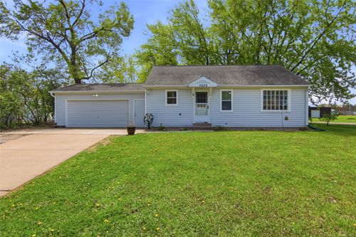 2229 Vine St, Eau Claire, WI, 54703-4939 | Card Image