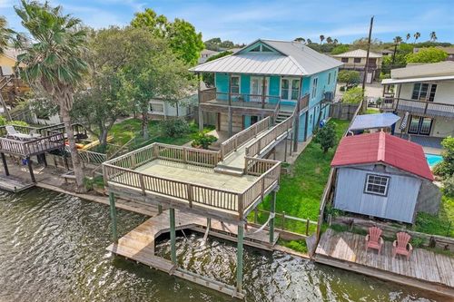 3401 Laguna Shores Rd, Corpus Christi, TX, 78418-2941 | Card Image