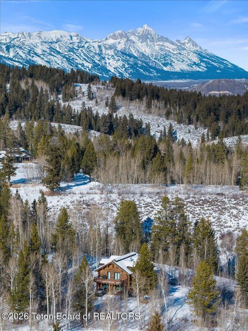 4420 W Bronco Rd, Wilson, WY, 83014-5032 | Card Image