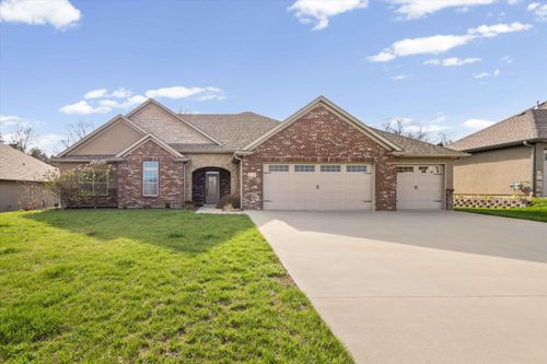 1205 Shallow Ridge Cir, Columbia, MO, 65201-2931 | Card Image