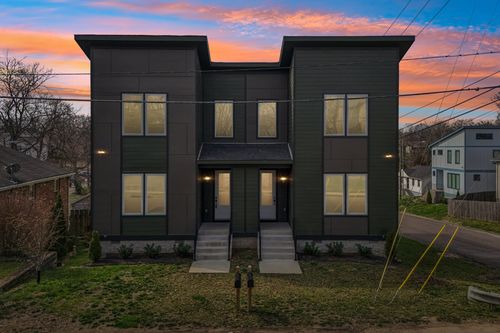 2213 18th Ave N, Nashville, TN, 37208-1124 | Card Image