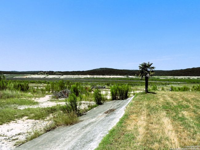 3078 Goat Hill Rd, House other with 4 bedrooms, 4 bathrooms and null parking in Lakehills TX | Image 56