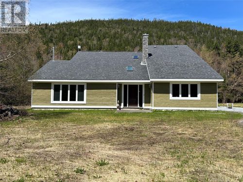 35 Balsam St, Humber Village, NL, A2H2N2 | Card Image