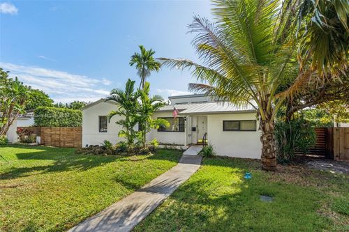 184 Nw 97th St, Miami Shores, FL, 33150-1735 | Card Image