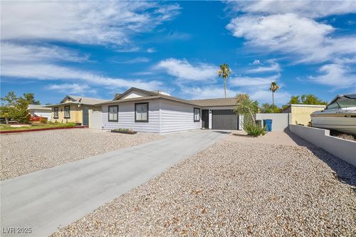 5111 Orinda Ave, Las Vegas, NV, 89120-1734 | Card Image