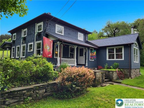 24 Board Rd, Laceyville, PA, 18623-7840 | Card Image