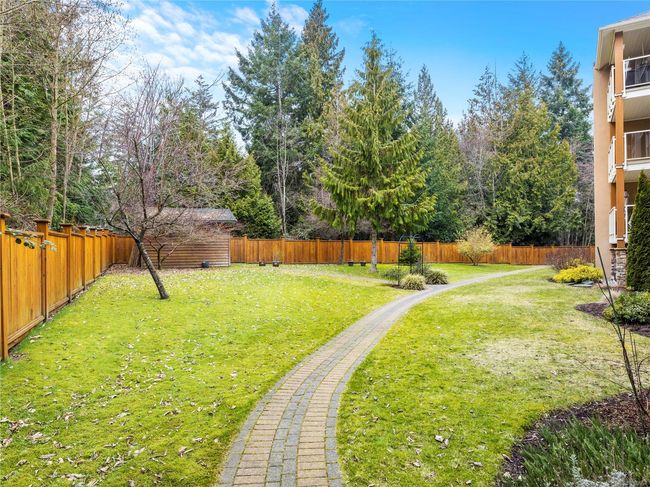 210 - 4701 Uplands Dr, Condo with 2 bedrooms, 1 bathrooms and 1 parking in Nanaimo BC | Image 29