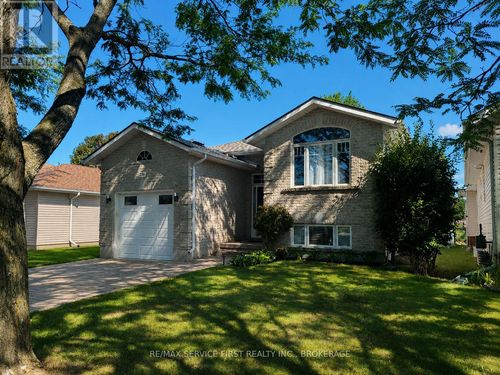 236 Langfield St, Kingston, ON, K7P3C8 | Card Image