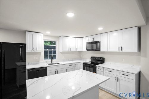 317 West St, Petersburg, VA, 23803-4053 | Card Image