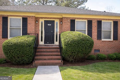 1905 Karen Cir, Milledgeville, GA, 31061-2232 | Card Image