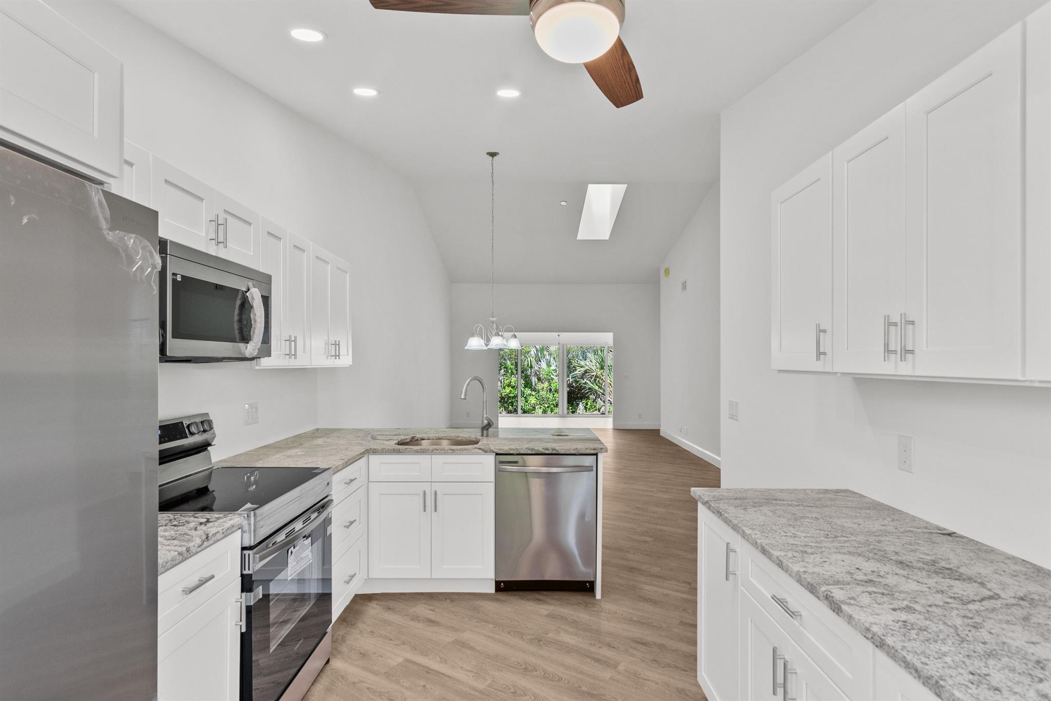 Bristlecone Pl, Hobe Sound, FL 33455