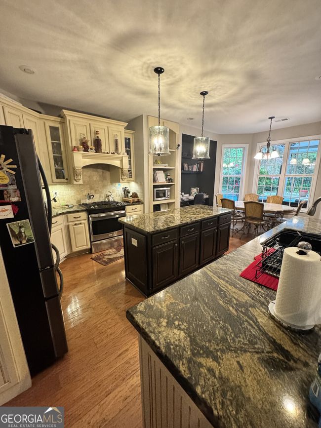 374 Persimmon Dr, House other with 5 bedrooms, 3 bathrooms and 8 parking in Sharpsburg GA | Image 29