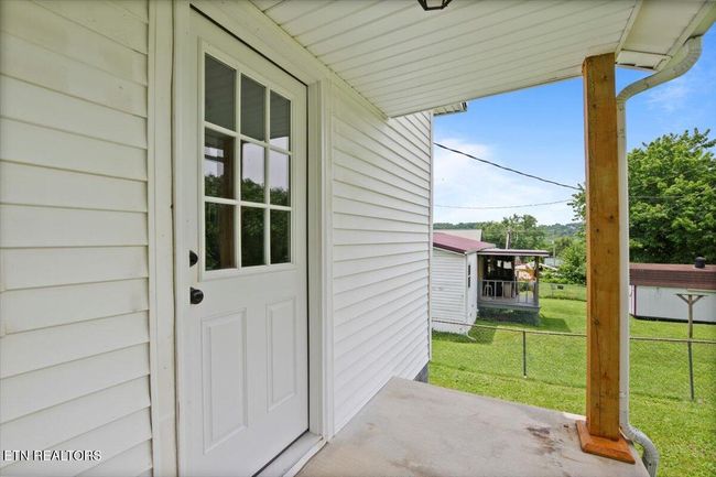 715 E Kentucky Ave, House other with 2 bedrooms, 1 bathrooms and null parking in La Follette TN | Image 35